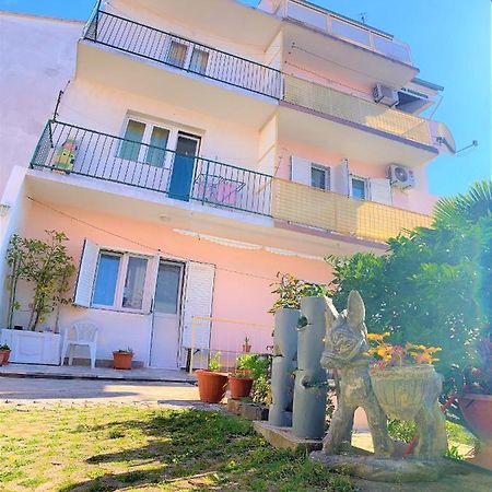 Roko Apartment House Primošten Esterno foto