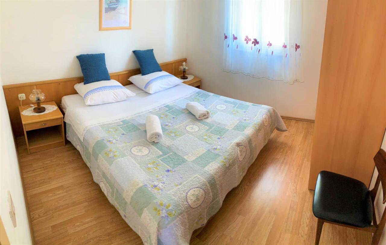 Roko Apartment House Primošten Esterno foto
