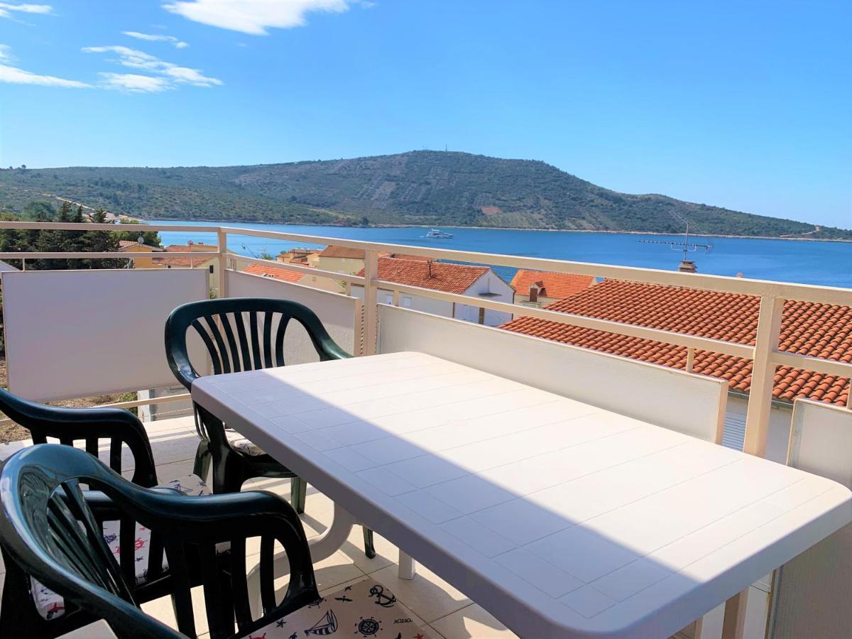 Roko Apartment House Primošten Esterno foto