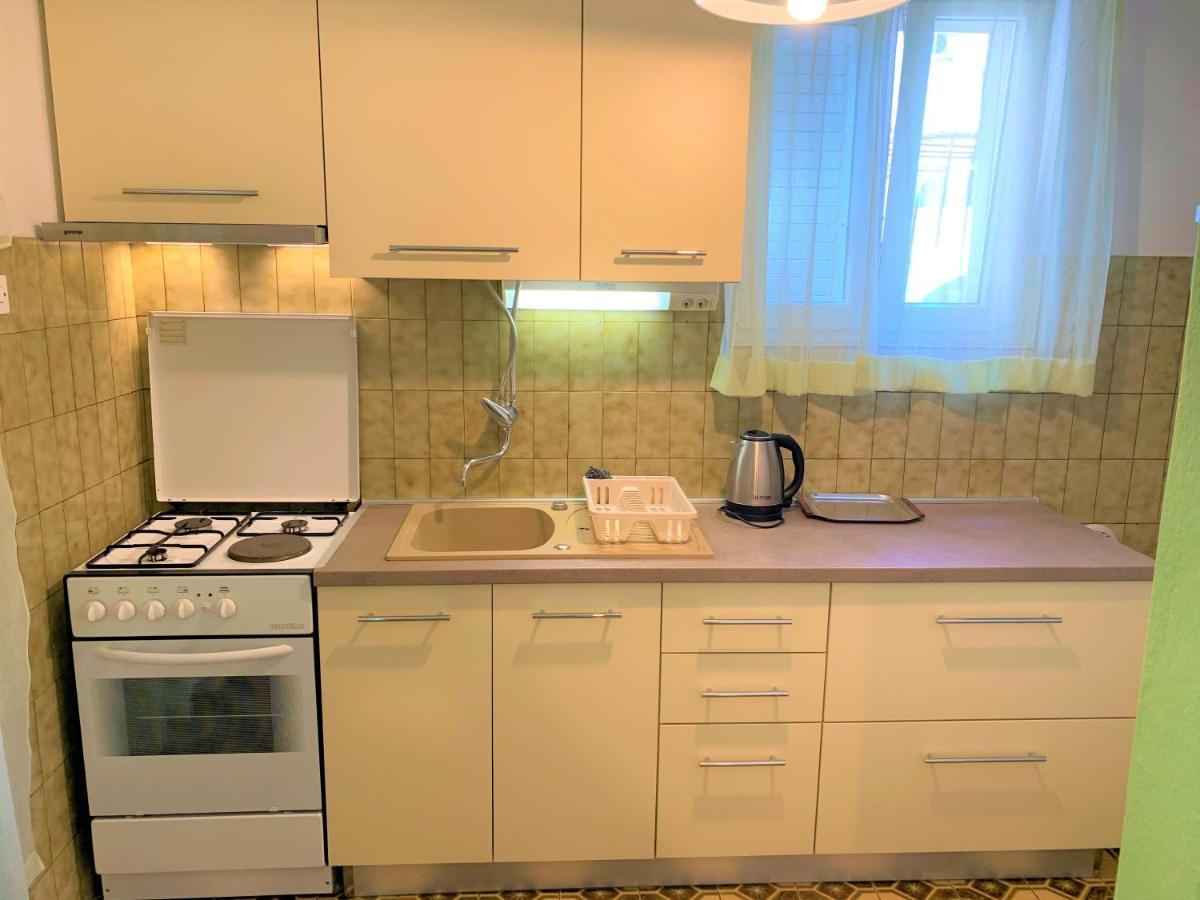Roko Apartment House Primošten Esterno foto