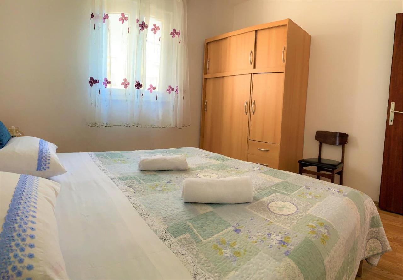 Roko Apartment House Primošten Esterno foto