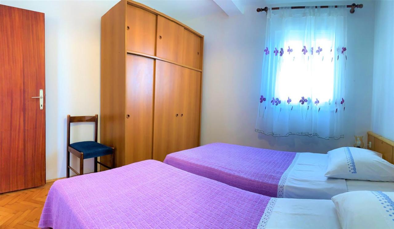 Roko Apartment House Primošten Esterno foto