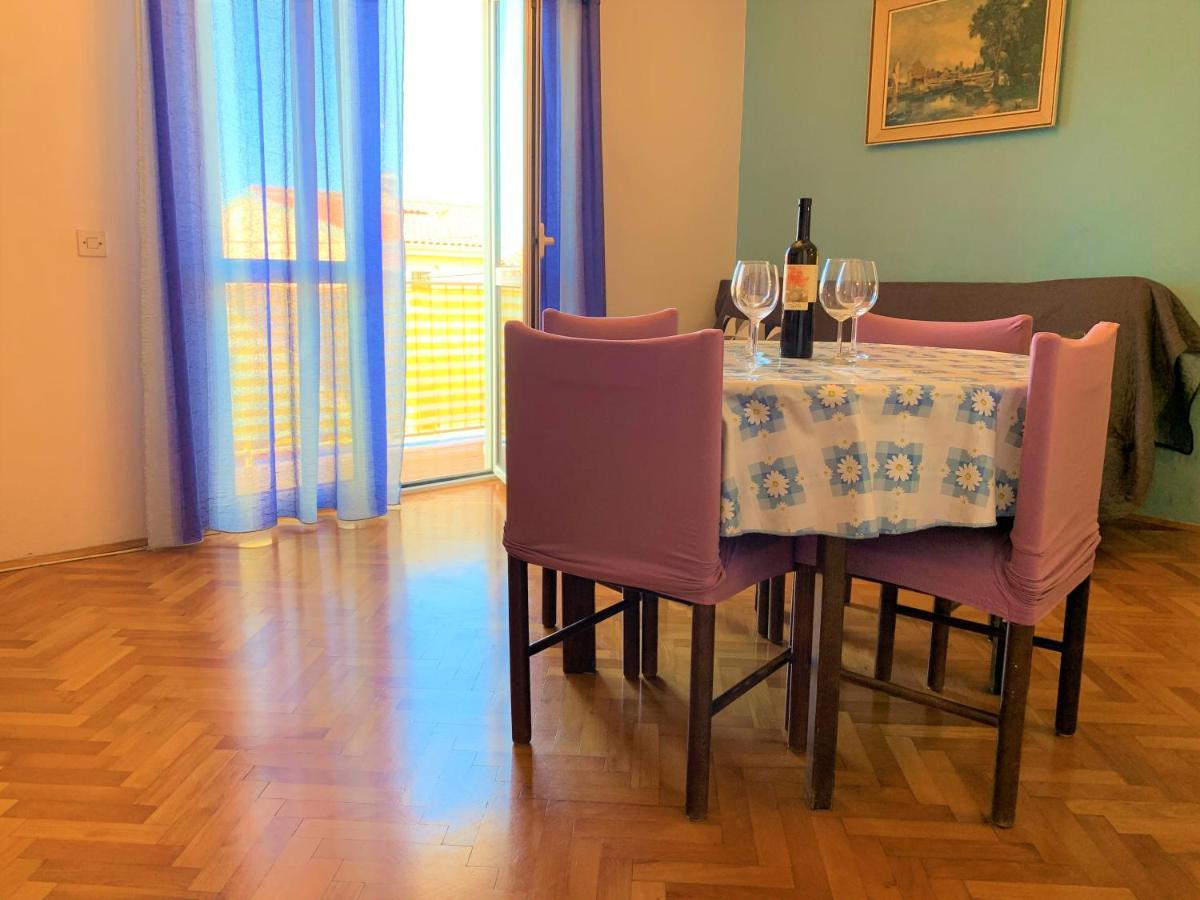 Roko Apartment House Primošten Esterno foto