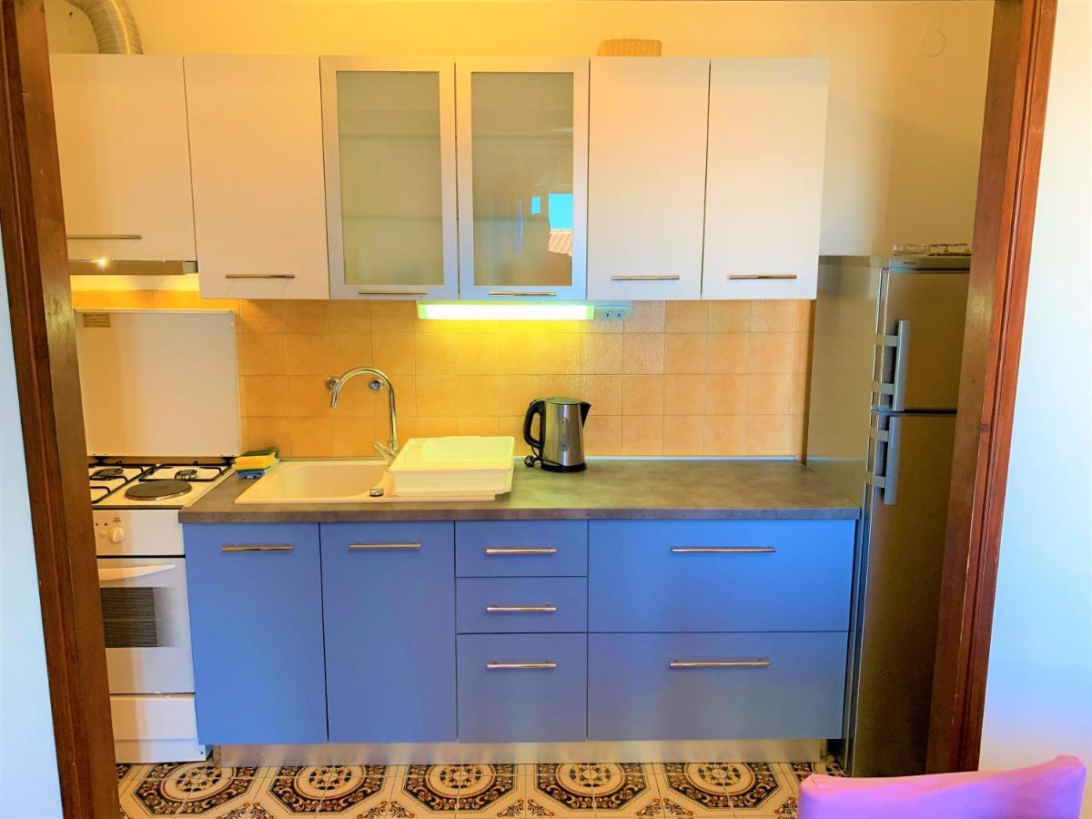 Roko Apartment House Primošten Esterno foto