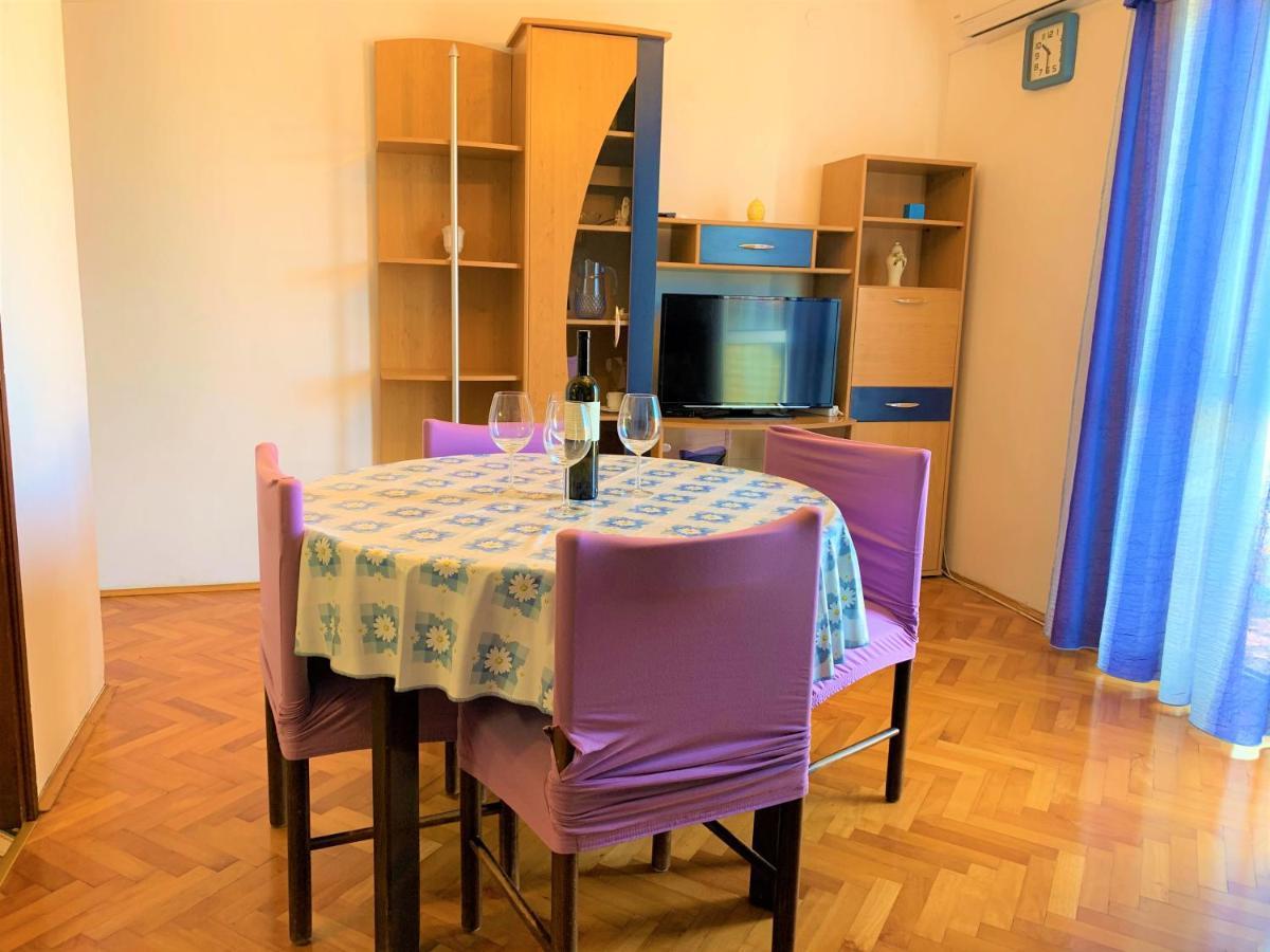 Roko Apartment House Primošten Esterno foto