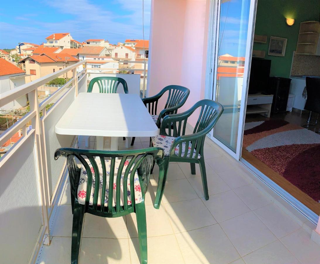 Roko Apartment House Primošten Esterno foto