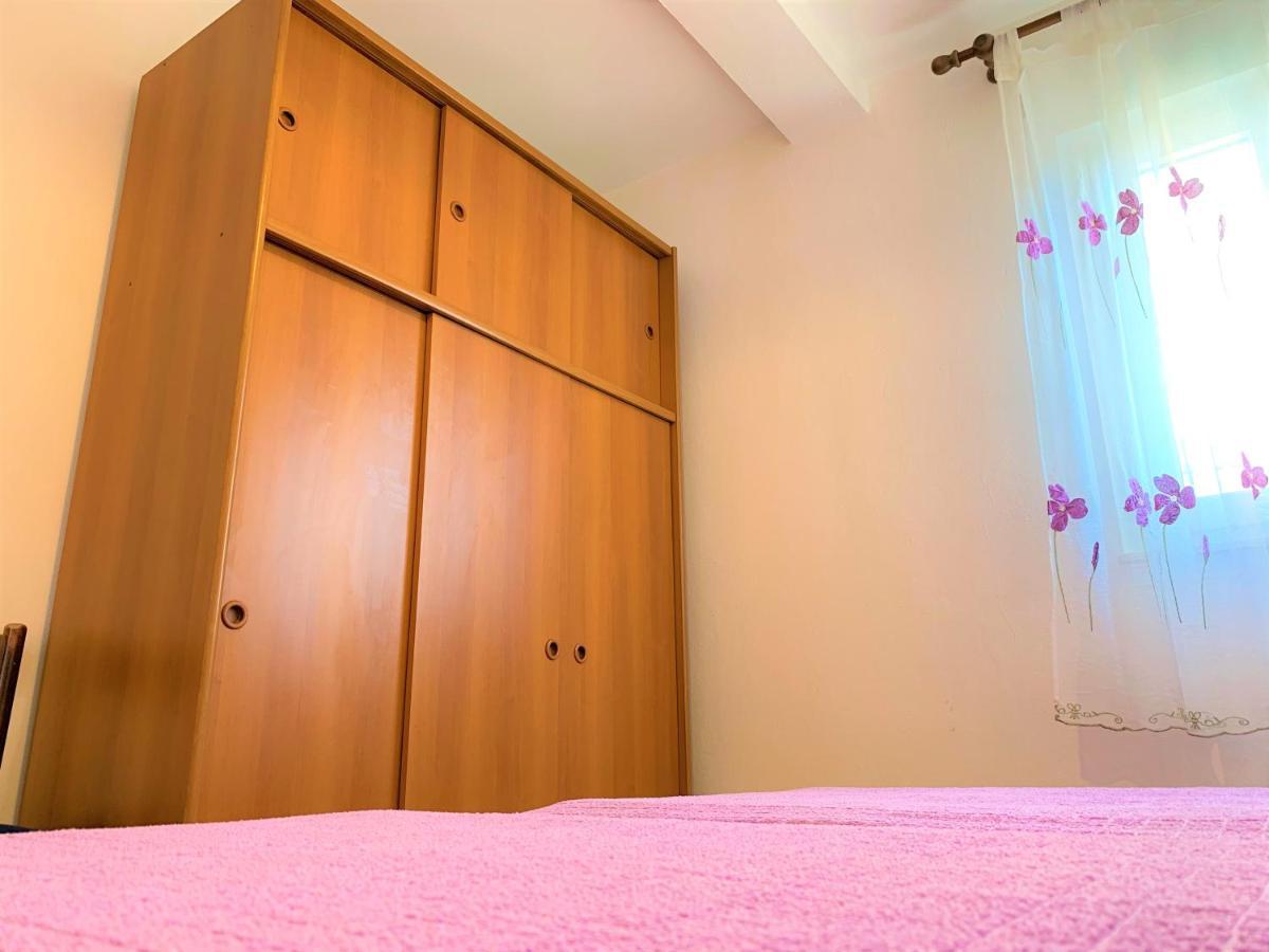 Roko Apartment House Primošten Esterno foto