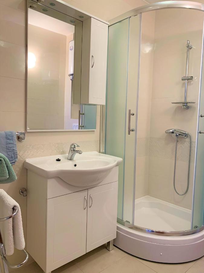 Roko Apartment House Primošten Esterno foto
