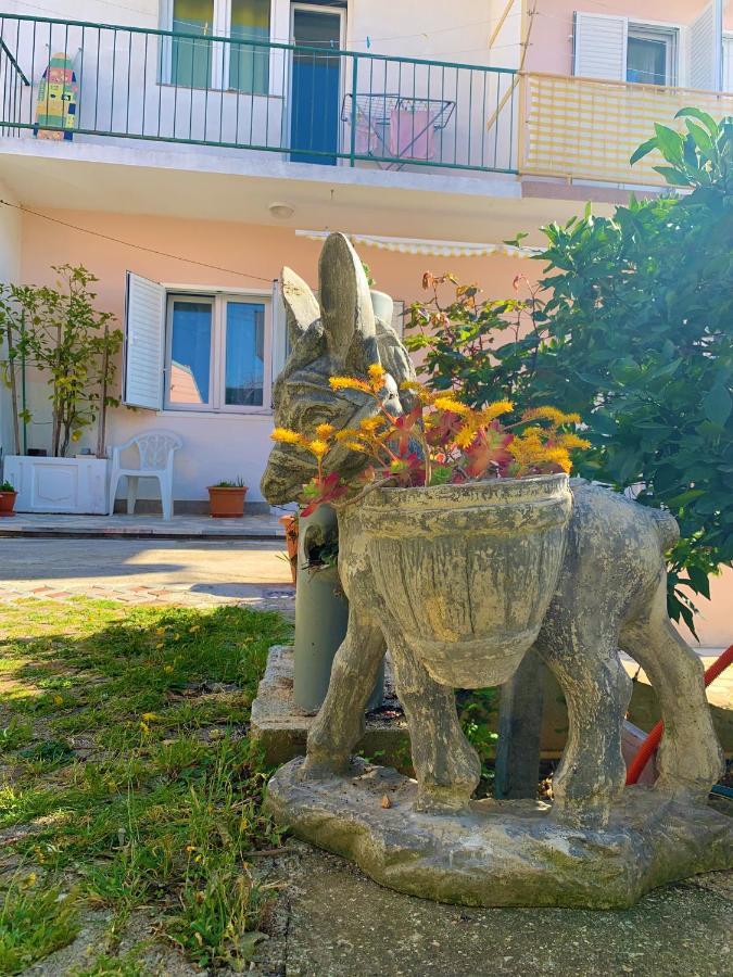 Roko Apartment House Primošten Esterno foto