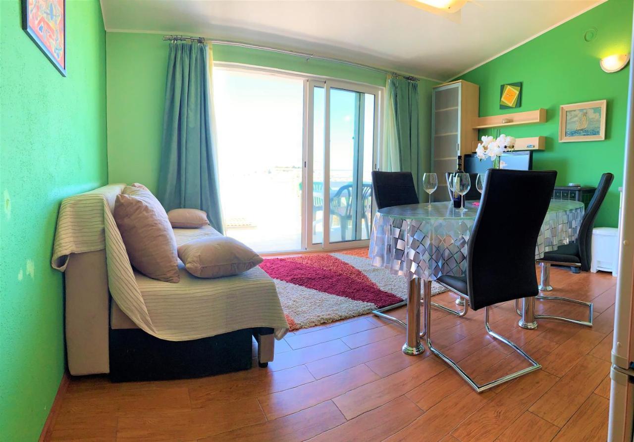 Roko Apartment House Primošten Esterno foto