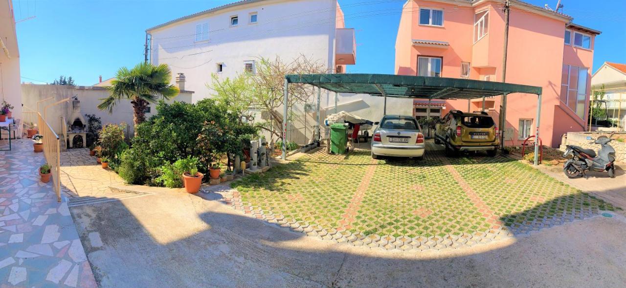 Roko Apartment House Primošten Esterno foto